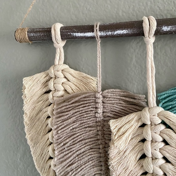 Macrame Feather Wall Hanging - Picture 3 of 3